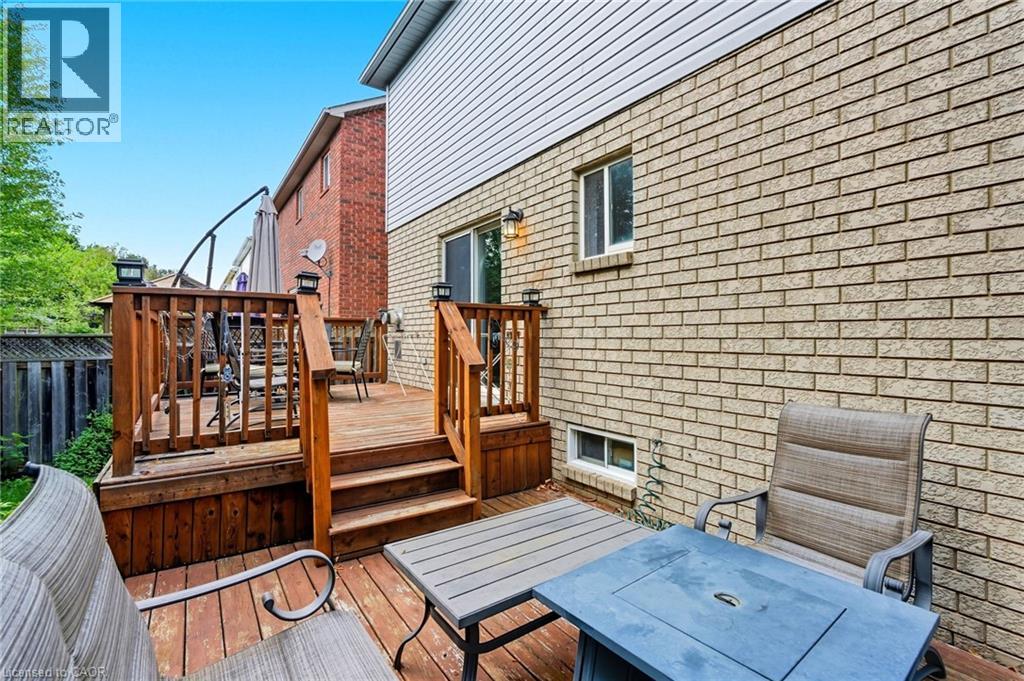 5 Chesapeake Drive, Waterdown, Ontario L8B 0H7 - Photo 34 - 40780045