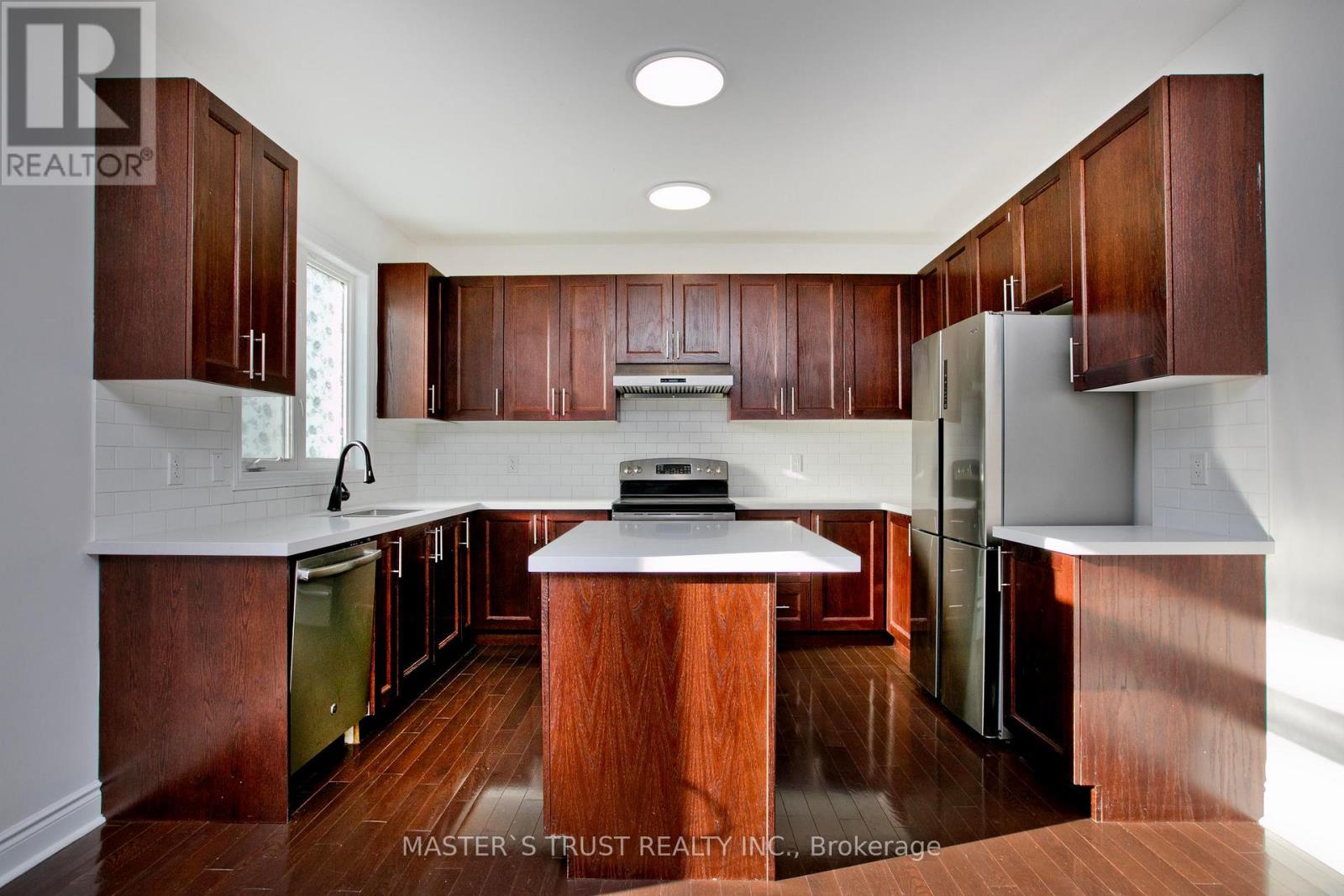 1115 Grainger Trail, Newmarket, Ontario  L3X 0G7 - Photo 13 - N12536888