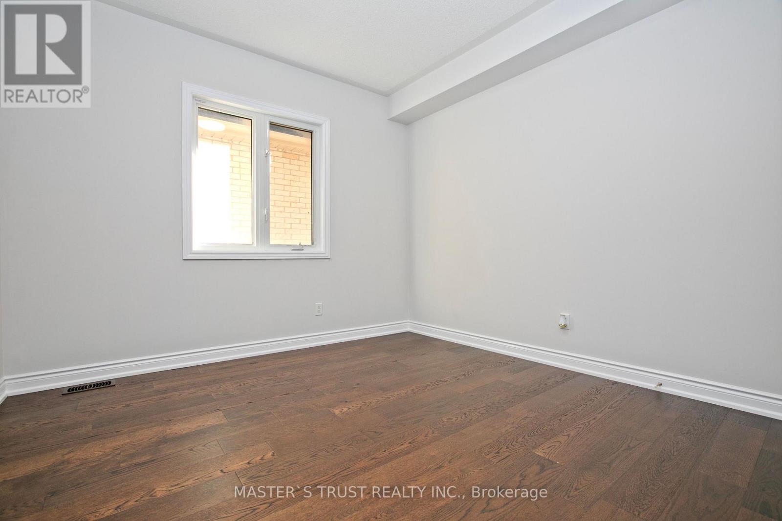 1115 Grainger Trail, Newmarket, Ontario  L3X 0G7 - Photo 26 - N12536888