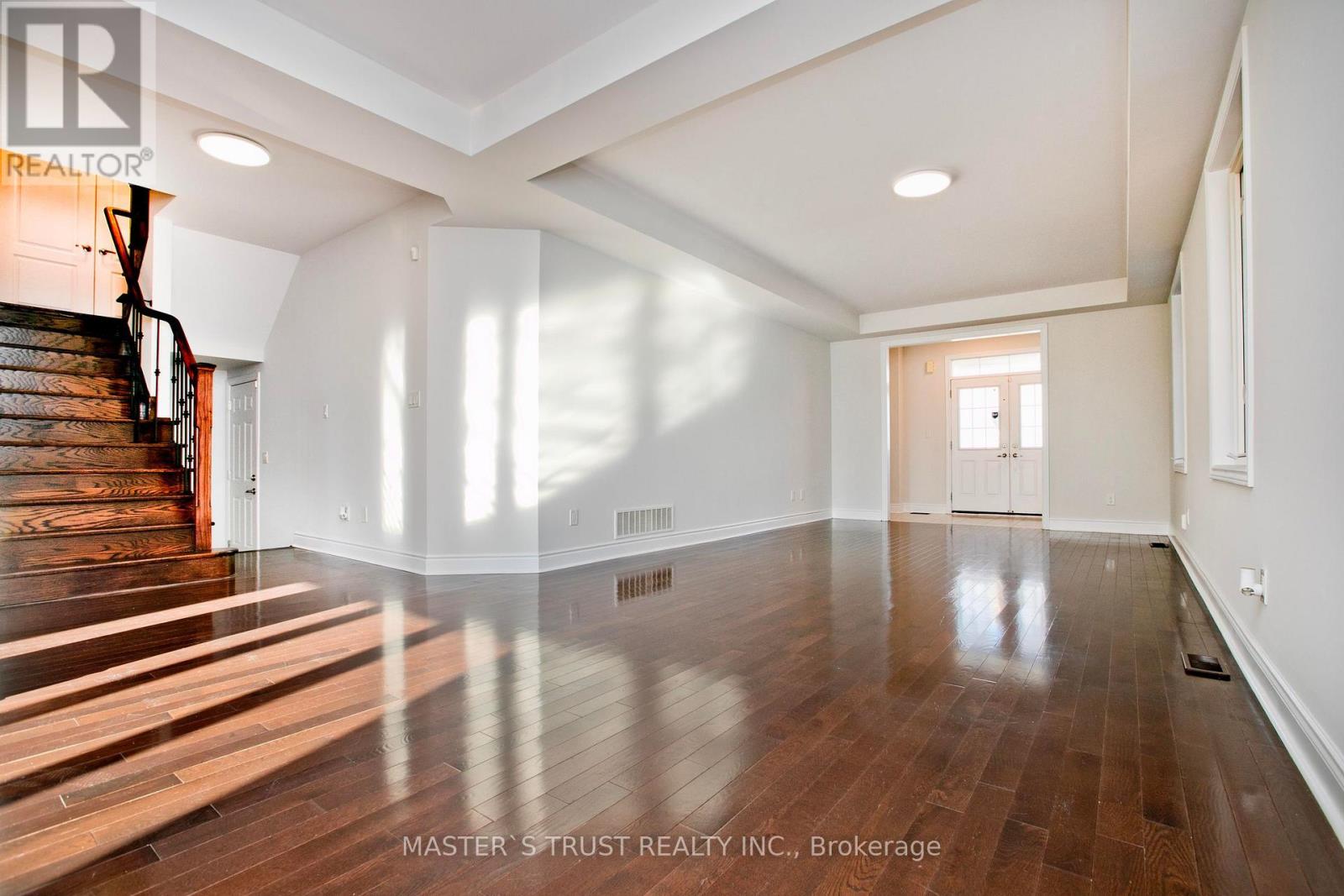 1115 Grainger Trail, Newmarket, Ontario  L3X 0G7 - Photo 8 - N12536888