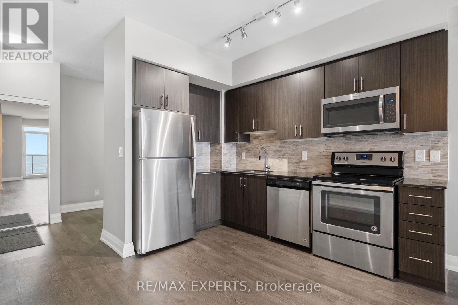 2807 - 3700 HWY 7 ROAD, Vaughan, Ontario