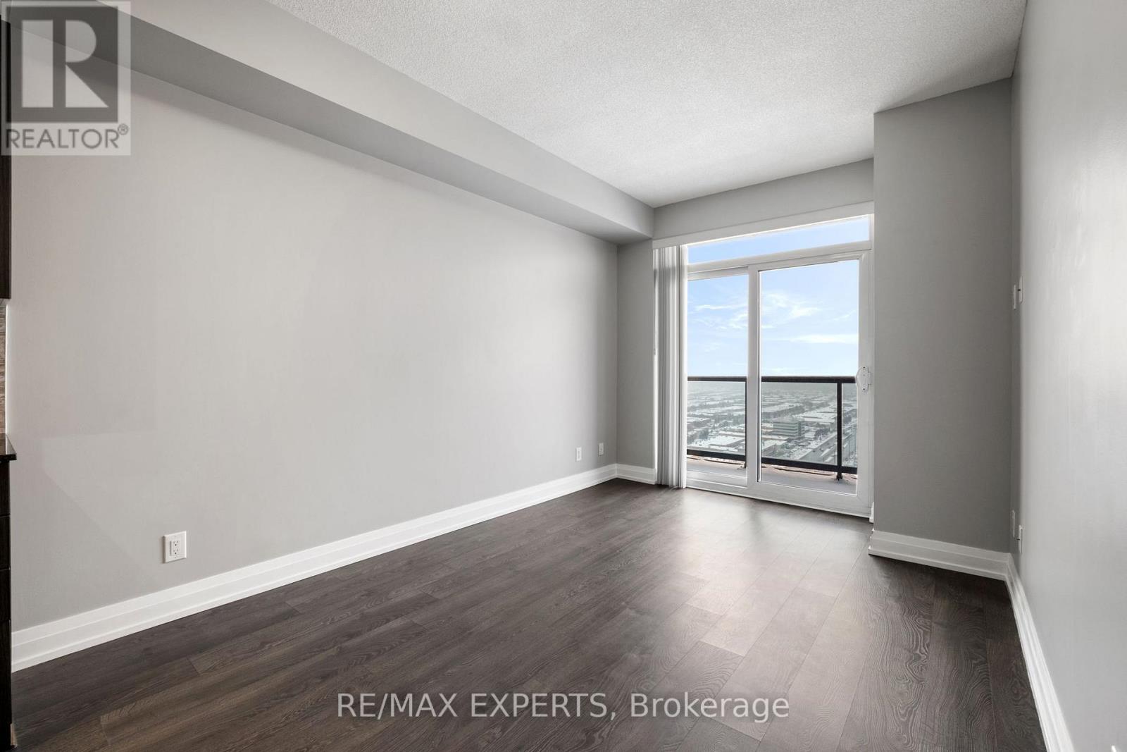 2807 - 3700 Hwy 7 Road, Vaughan, Ontario  L4L 0G8 - Photo 11 - N12536906