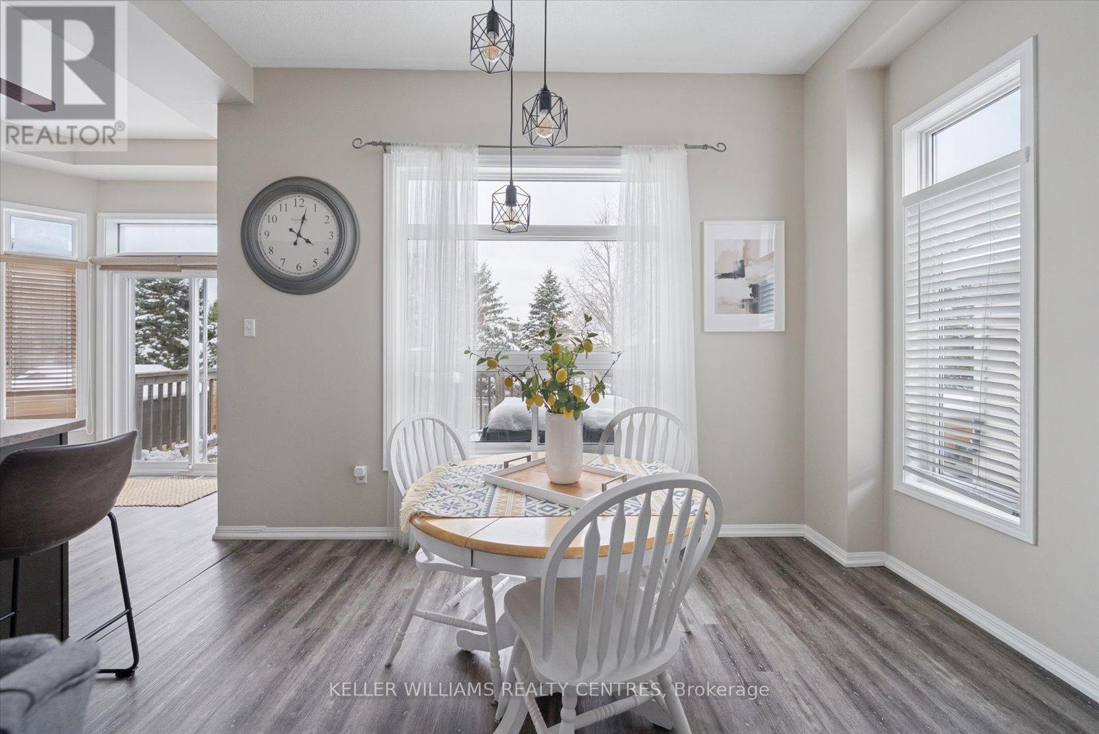 114 Mainprize Crescent, East Gwillimbury, Ontario  L0G 1M0 - Photo 11 - N12536938