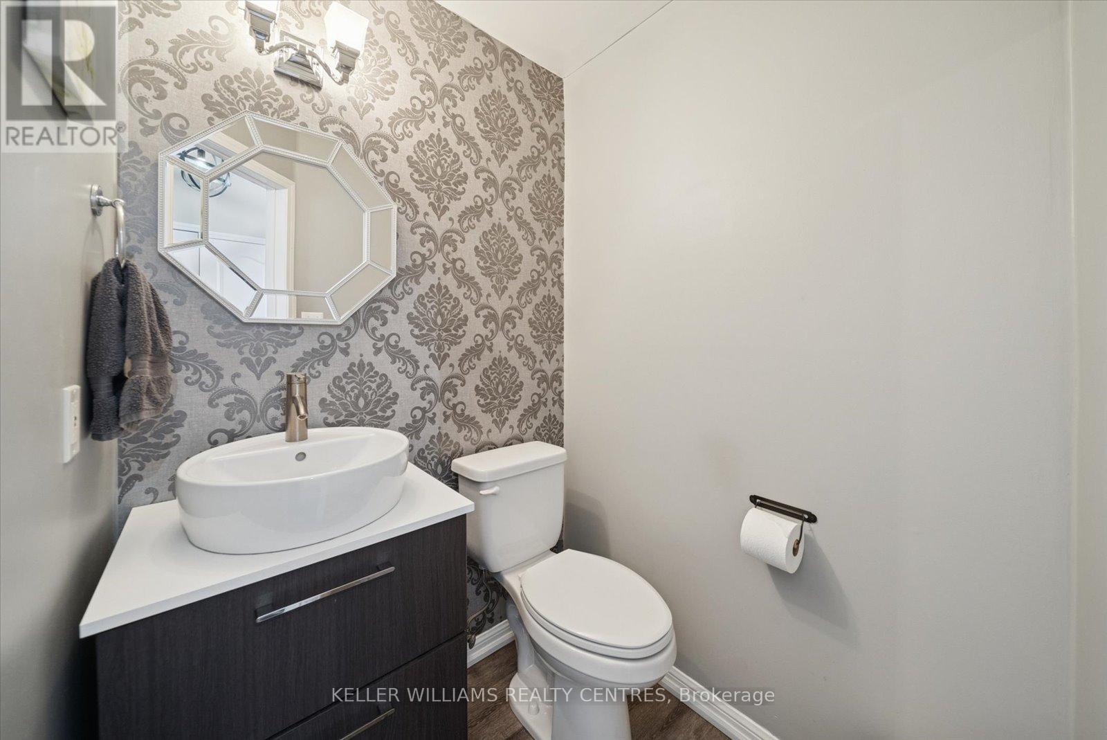 114 Mainprize Crescent, East Gwillimbury, Ontario  L0G 1M0 - Photo 16 - N12536938