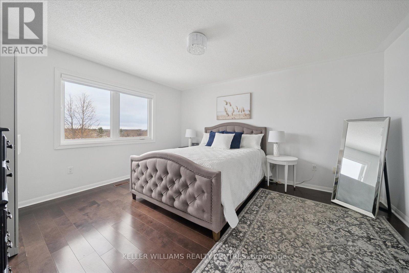 114 Mainprize Crescent, East Gwillimbury, Ontario  L0G 1M0 - Photo 18 - N12536938