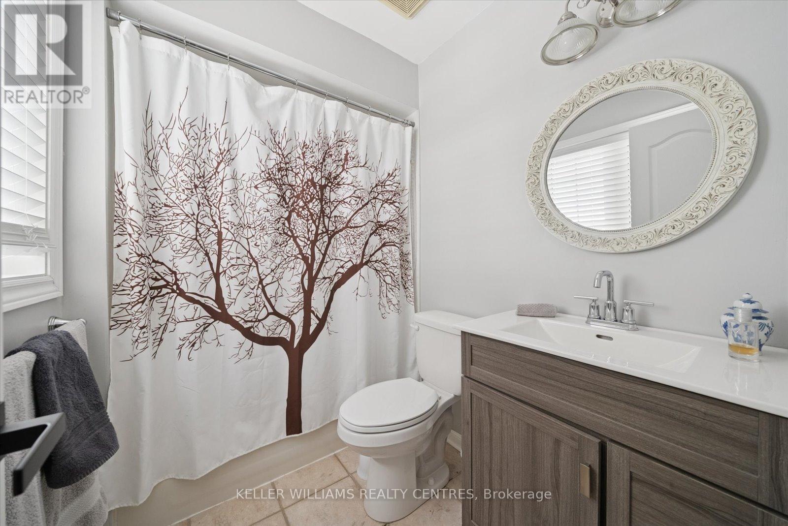 114 Mainprize Crescent, East Gwillimbury, Ontario  L0G 1M0 - Photo 25 - N12536938