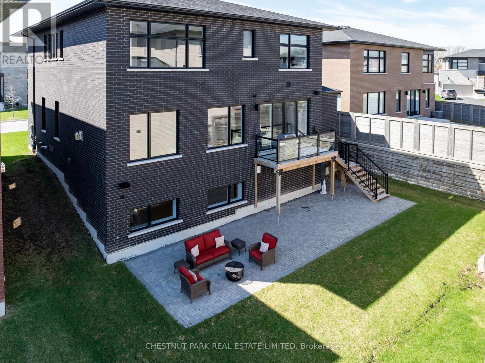 29 Limerick Street, Richmond Hill, Ontario  L4E 3W9 - Photo 5 - N12536986