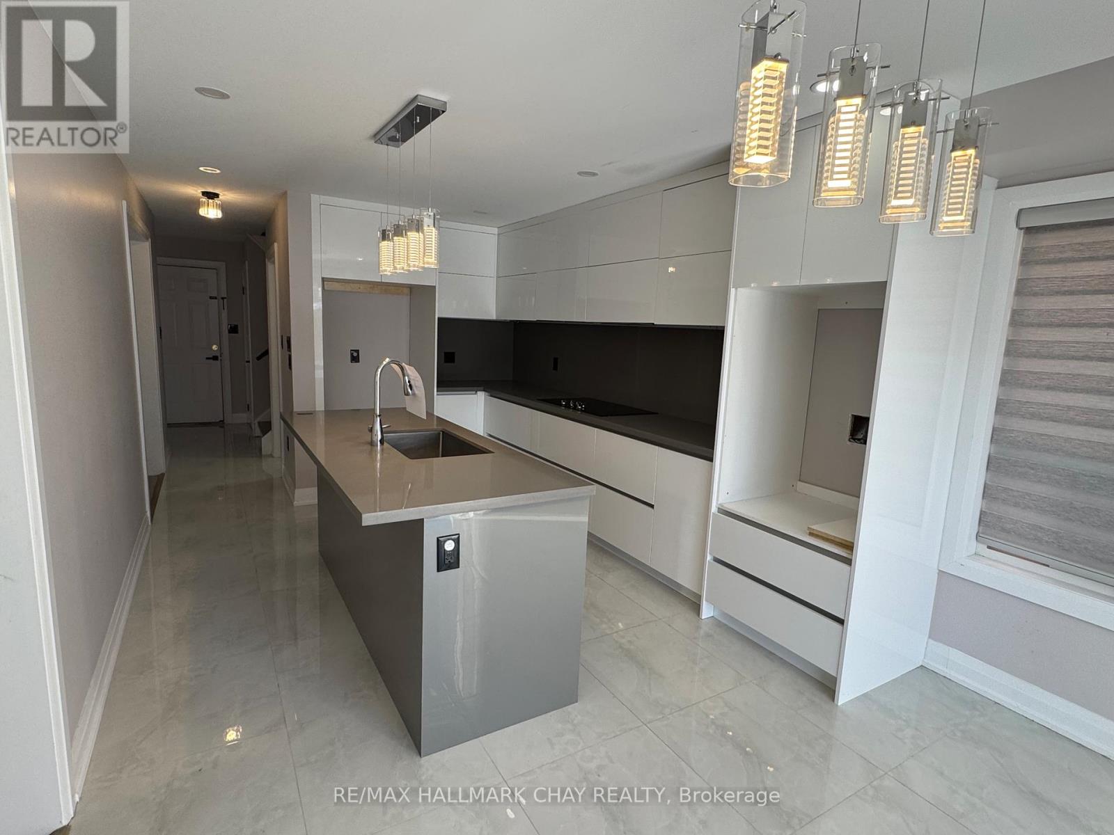 49 Catherine Drive, Barrie, Ontario  L4N 0Y5 - Photo 3 - S12536958