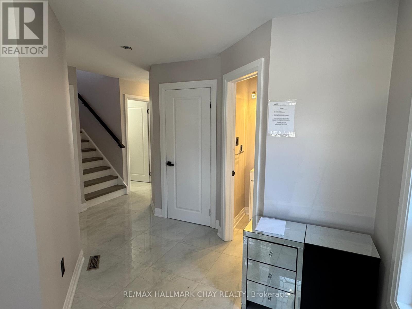 49 Catherine Drive, Barrie, Ontario  L4N 0Y5 - Photo 5 - S12536958