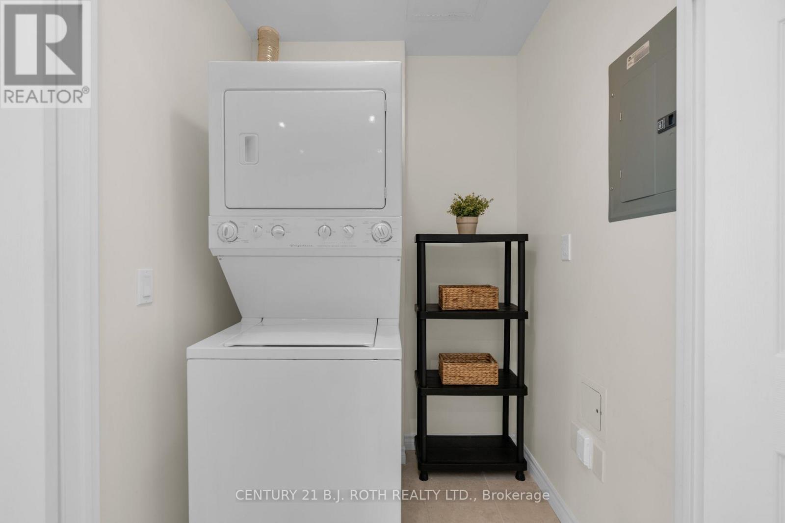 1104 - 6 Toronto Street, Barrie, Ontario  L4N 9R2 - Photo 12 - S12537012