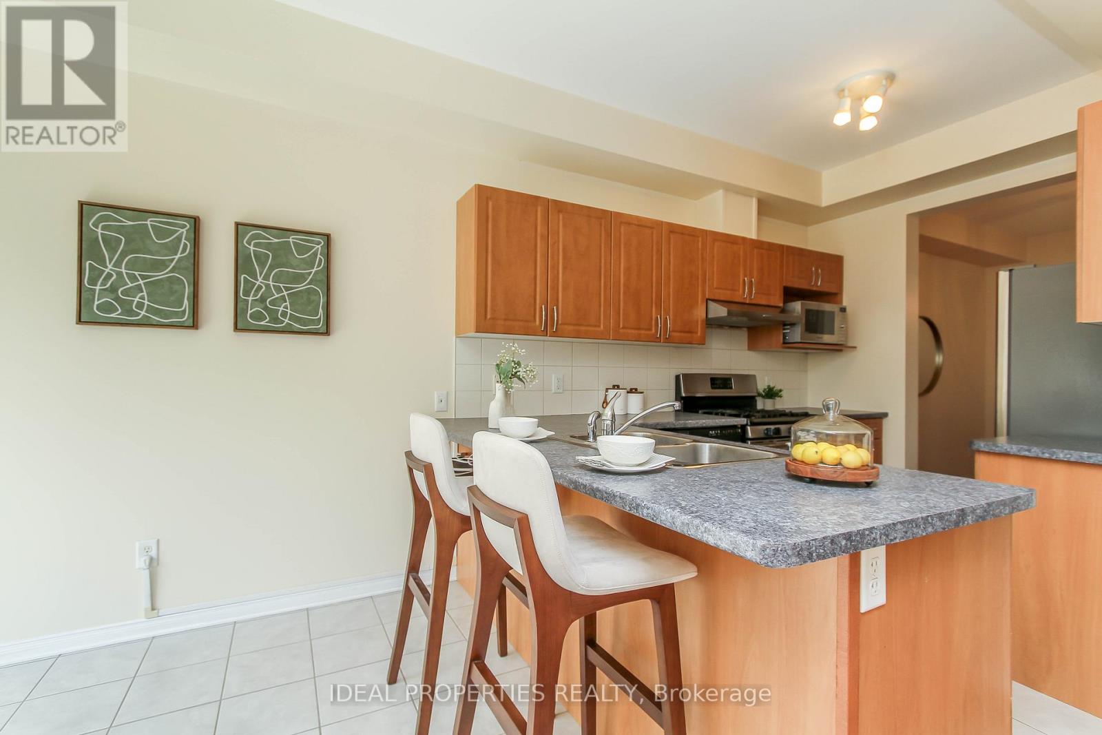 565 Pepperville Crescent, Ottawa, Ontario K2M 0E6 - Photo 12 - X12537060