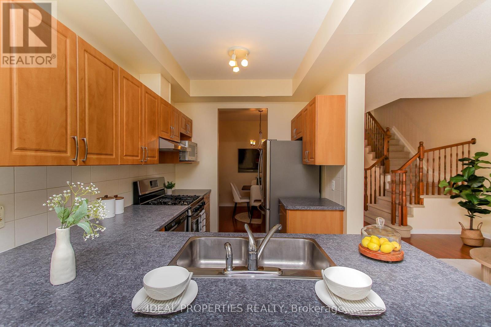 565 Pepperville Crescent, Ottawa, Ontario K2M 0E6 - Photo 14 - X12537060