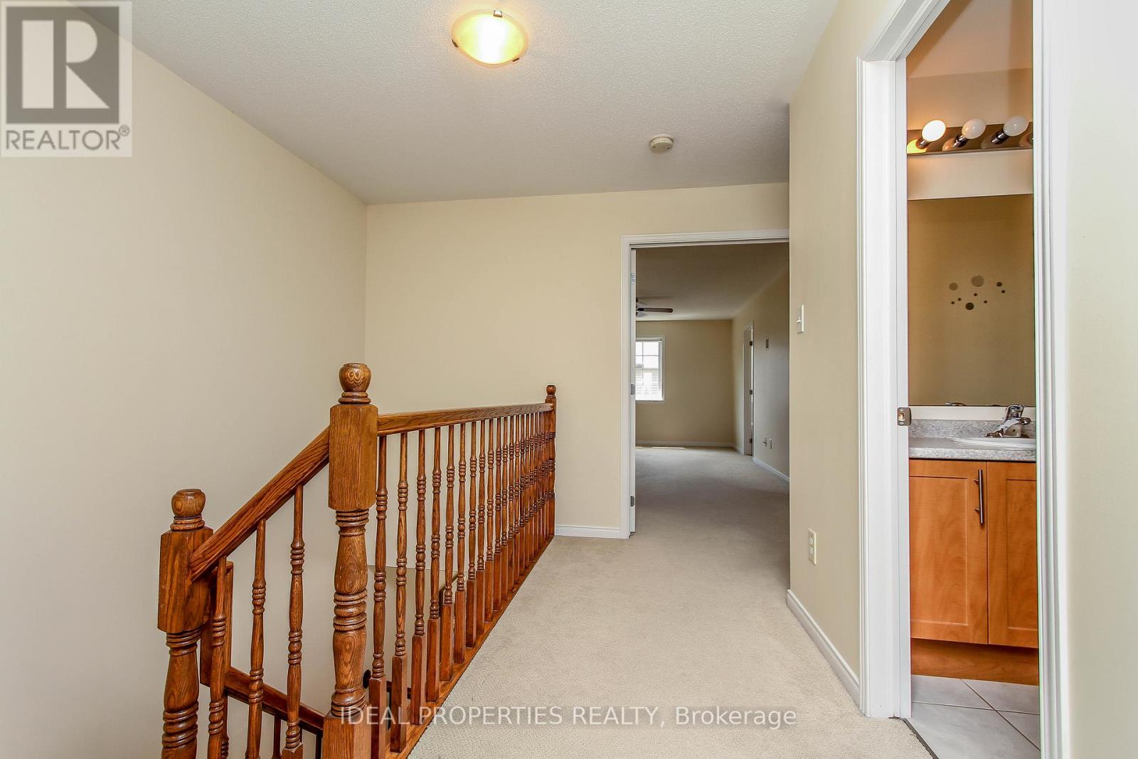 565 Pepperville Crescent, Ottawa, Ontario K2M 0E6 - Photo 22 - X12537060