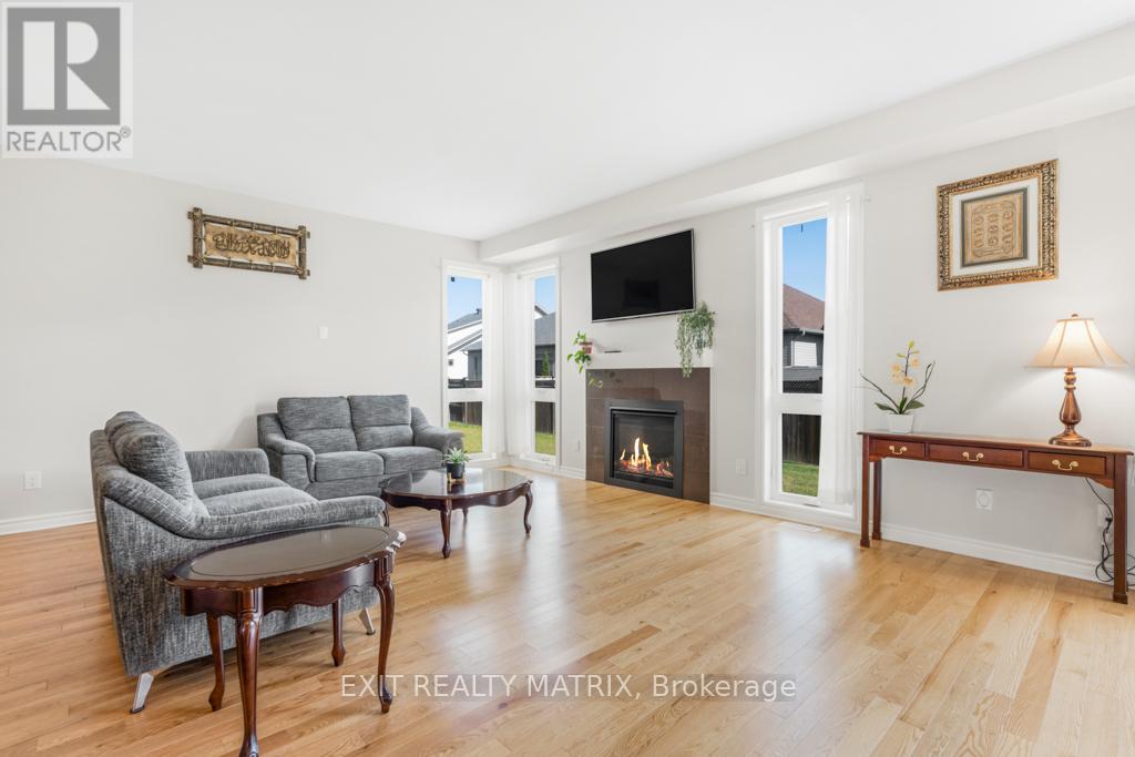 764 Namur Street, Russell, Ontario  K0A 1W0 - Photo 14 - X12537156