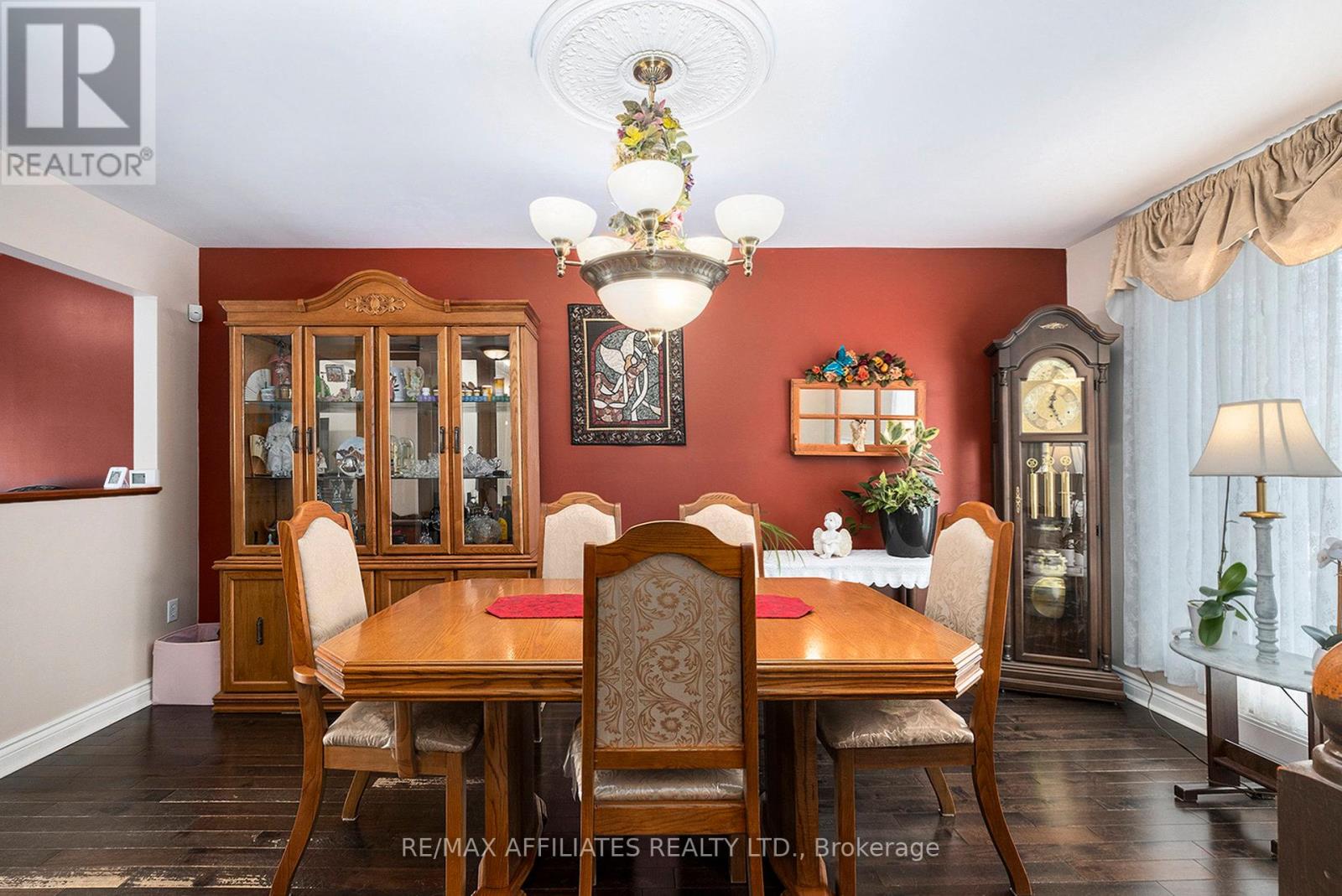 19 Knox Street, Carleton Place, Ontario  K7C 4G9 - Photo 5 - X12537162