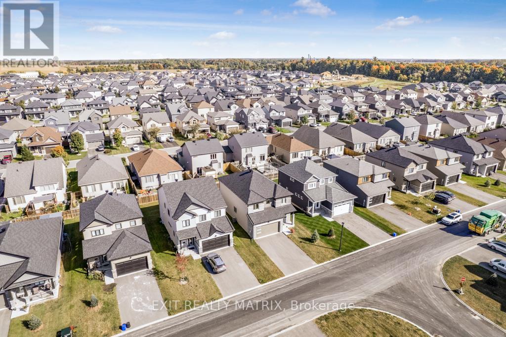 764 Namur Street, Russell, Ontario K0A 1W0 - Photo 26 - X12537170