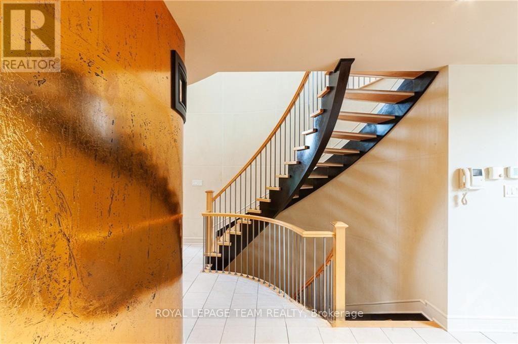 423 Rahul Crescent, Ottawa, Ontario K2C 4H8 - Photo 12 - X12537182