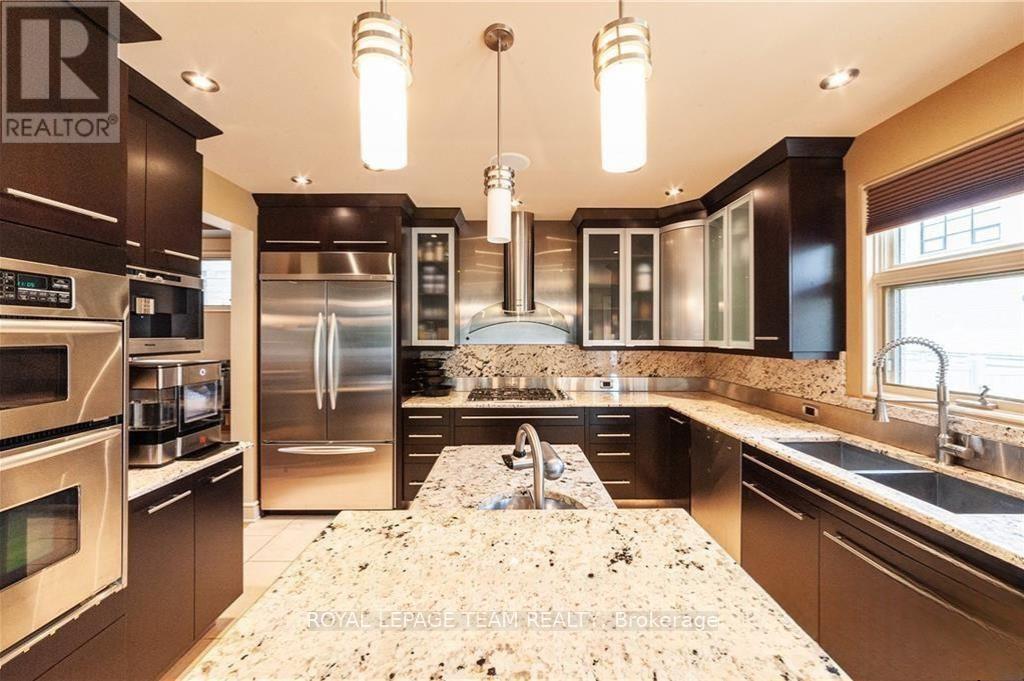 423 Rahul Crescent, Ottawa, Ontario K2C 4H8 - Photo 5 - X12537182