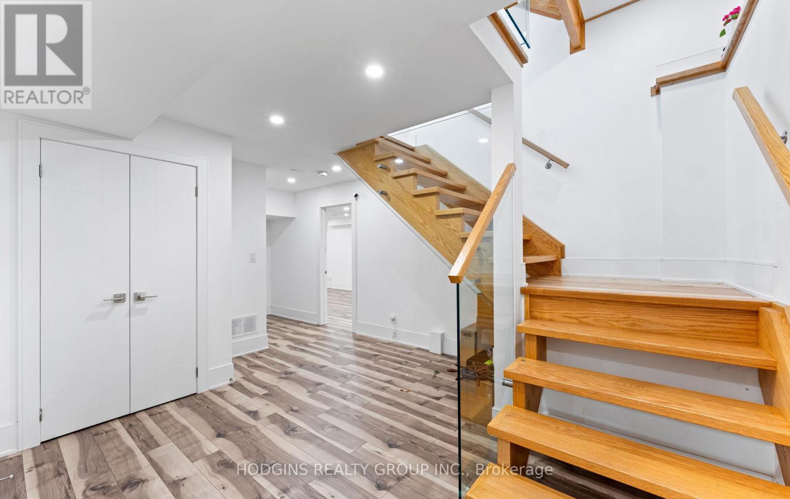 1670 Caverly Court, Mississauga, Ontario  L5L 3L7 - Photo 24 - W12458225