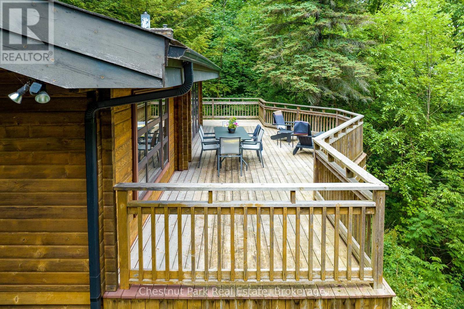 146 Chamonix Crescent, Blue Mountains, Ontario  L9Y 3Z2 - Photo 34 - X12358828