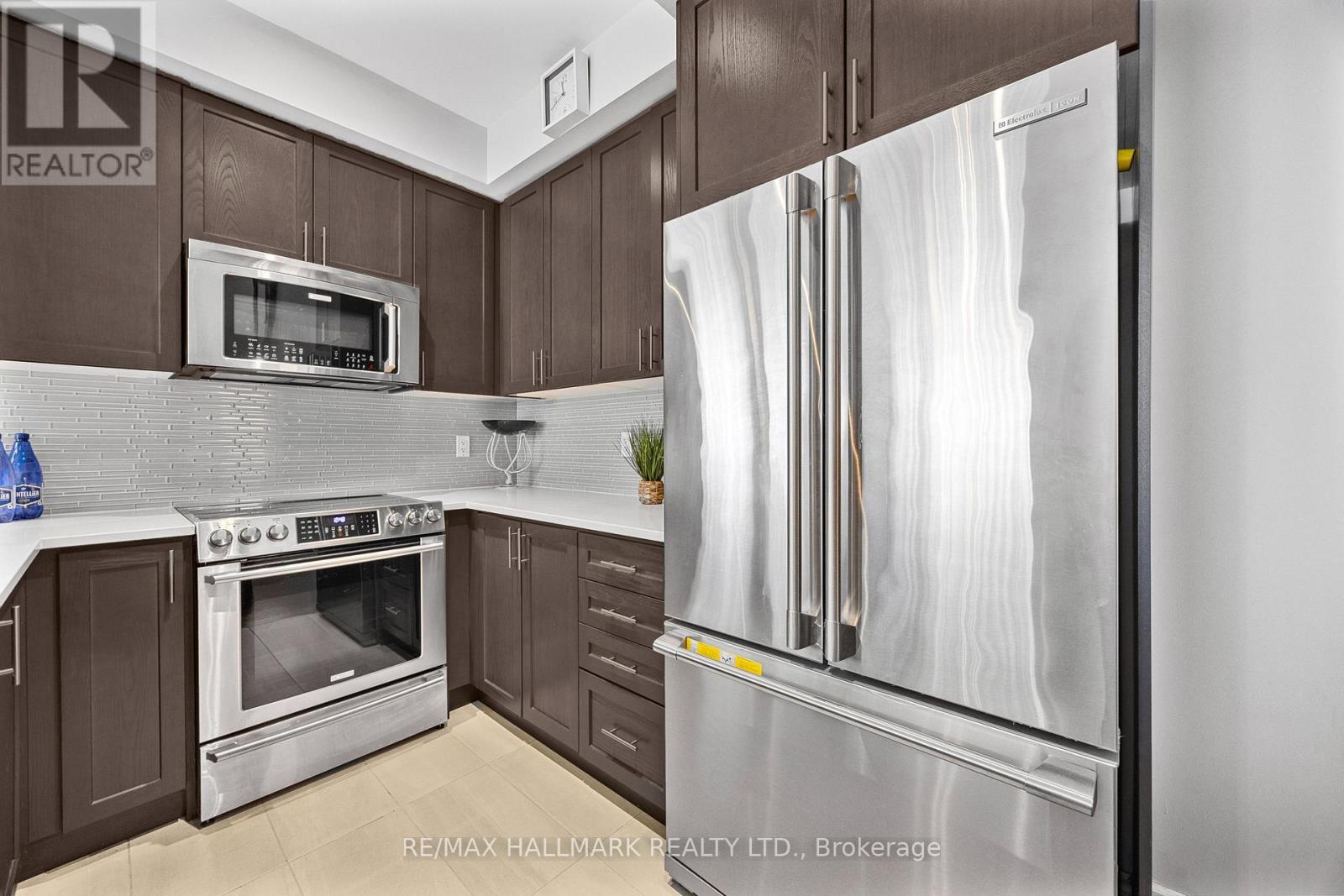 44 - 26 Applewood Lane, Toronto, Ontario  M9C 0C1 - Photo 13 - W12532638