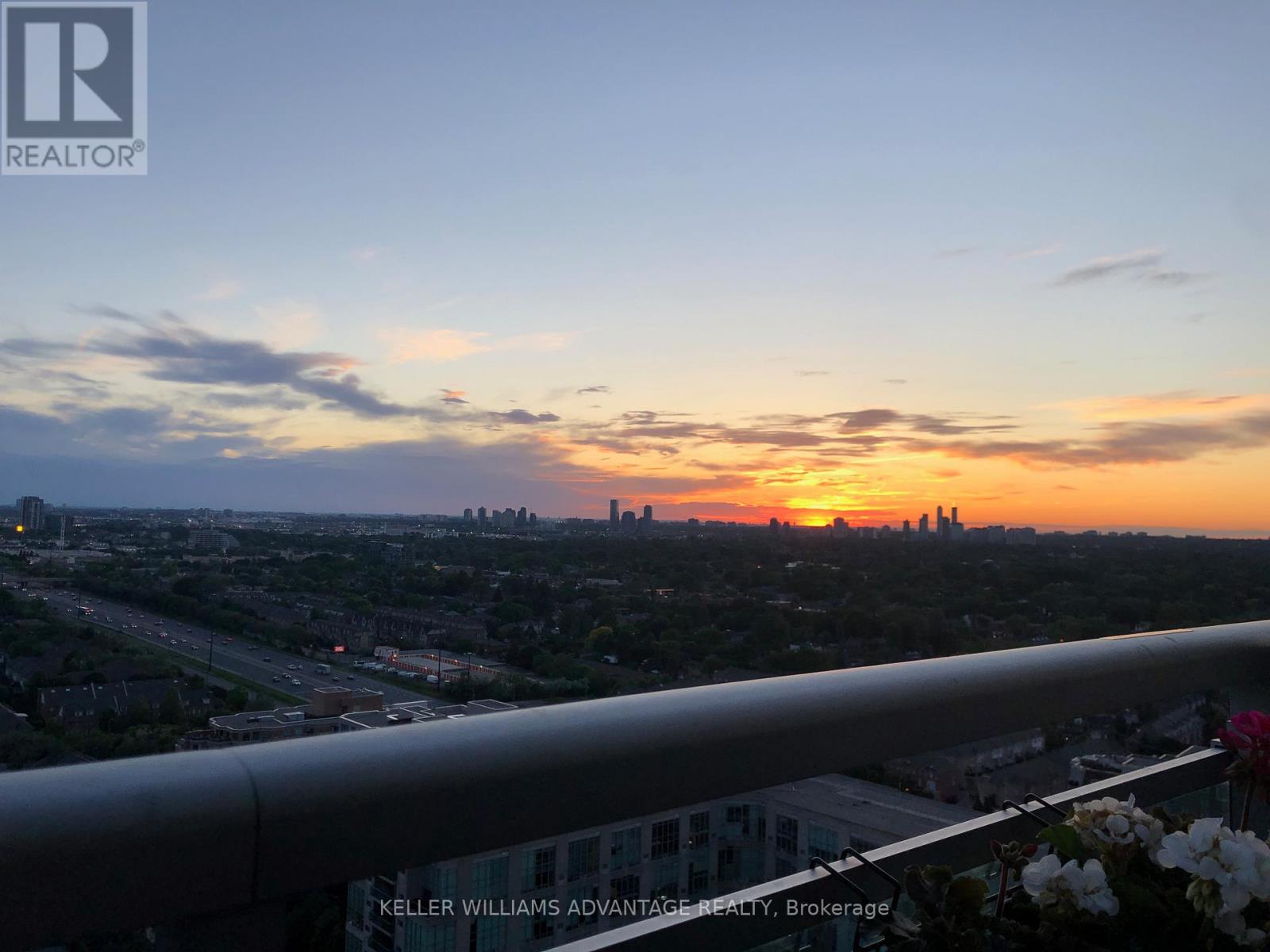 Ph 2910 - 155 Legion Road N, Toronto, Ontario M8Y 0A7 - Photo 33 - W12517390