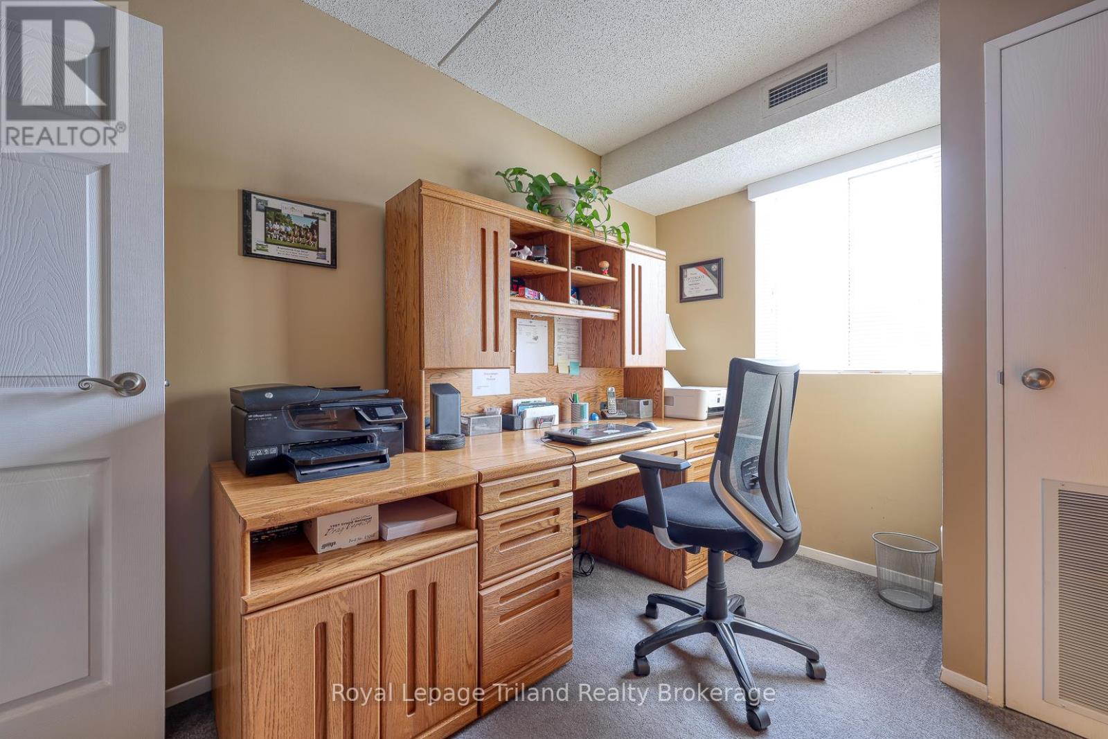 307 - 159 Ferguson Drive, Woodstock, Ontario N4V 1A9 - Photo 31 - X12537164