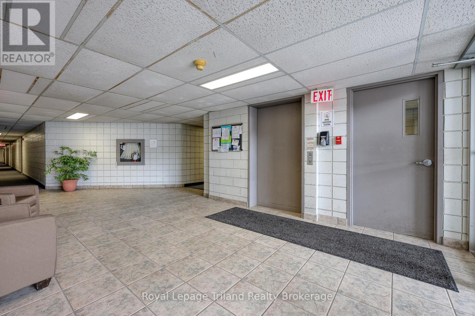 307 - 159 Ferguson Drive, Woodstock, Ontario N4V 1A9 - Photo 5 - X12537164