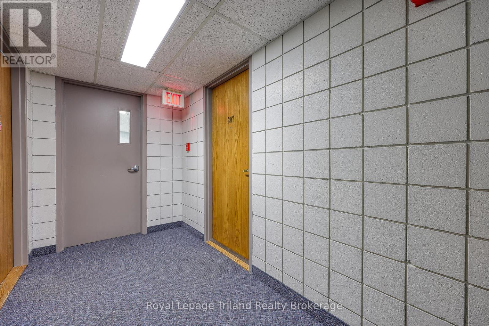 307 - 159 Ferguson Drive, Woodstock, Ontario N4V 1A9 - Photo 7 - X12537164