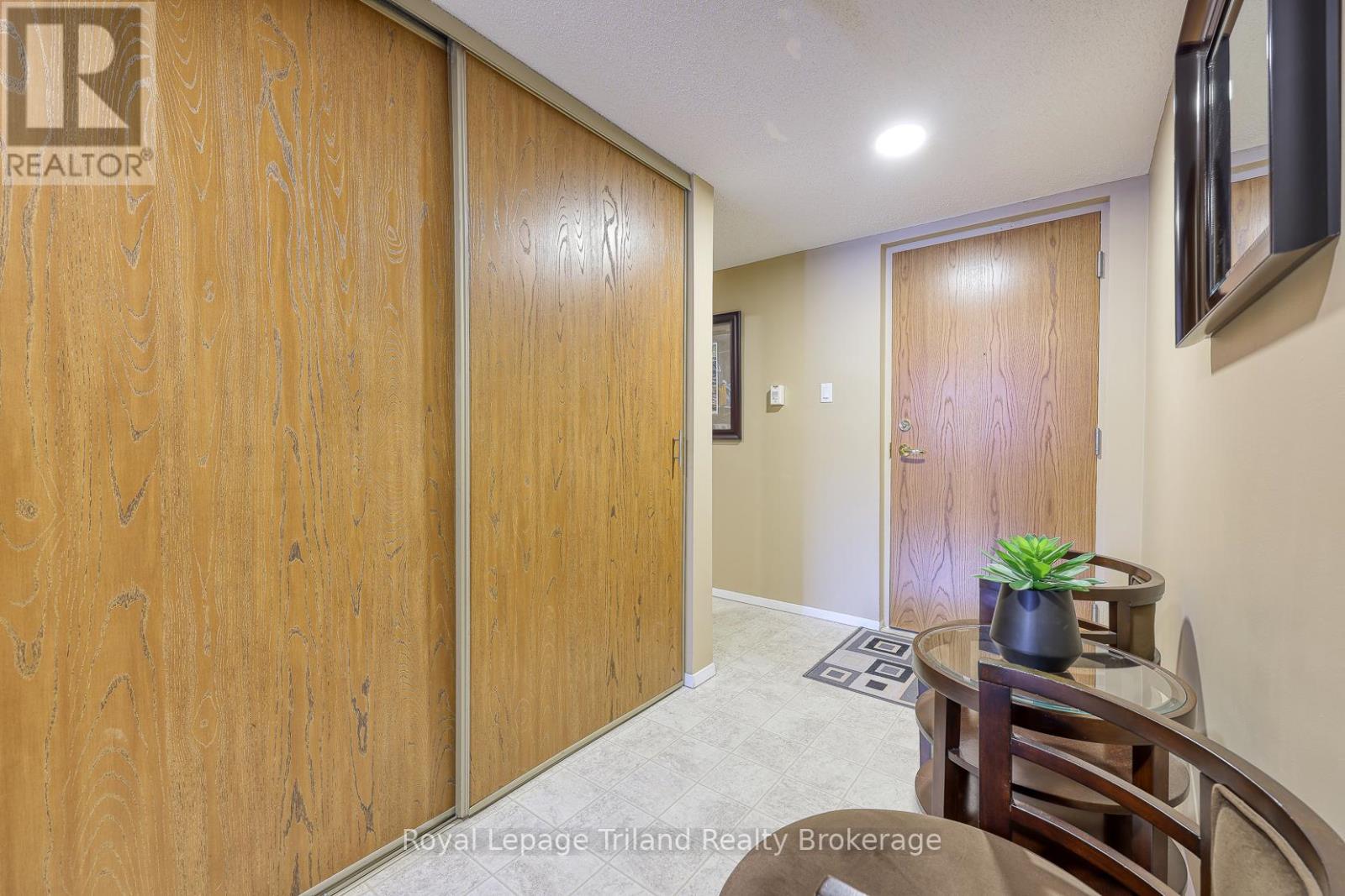 307 - 159 Ferguson Drive, Woodstock, Ontario N4V 1A9 - Photo 8 - X12537164