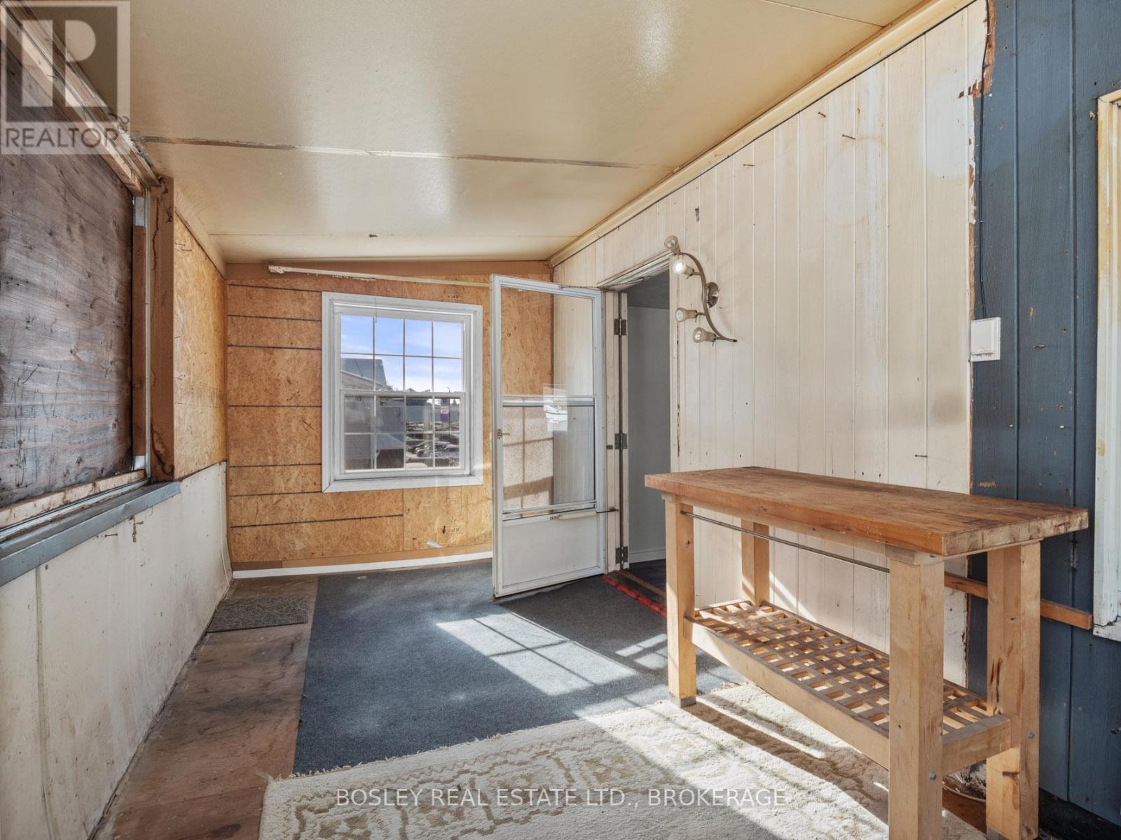 1 - 4444 Drummond Road, Niagara Falls, Ontario L2E 6C6 - Photo 18 - X12537228