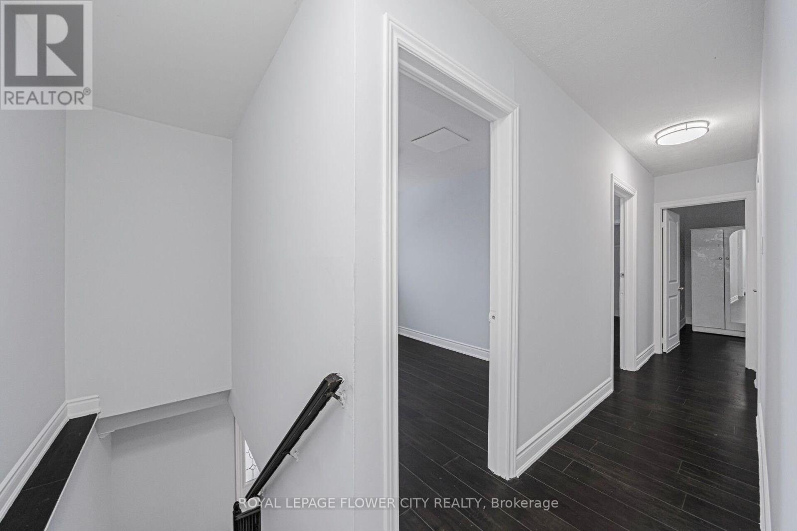 60 Lexington Avenue, Toronto, Ontario  M9V 2G8 - Photo 20 - W12536916