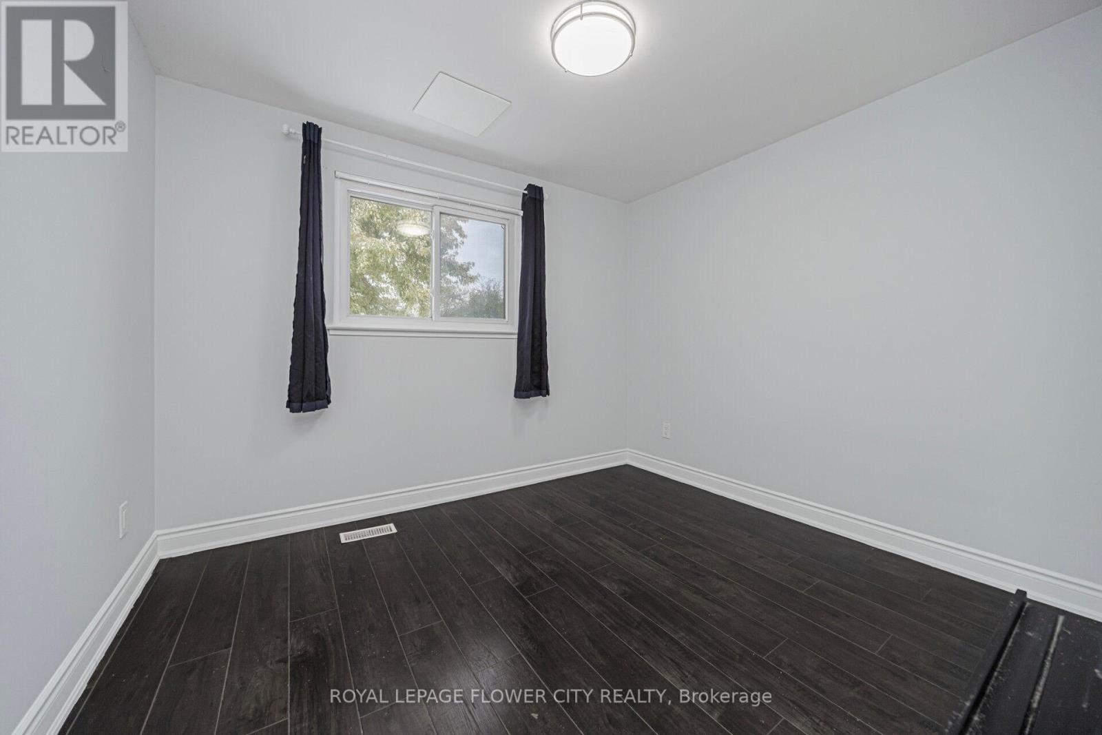 60 Lexington Avenue, Toronto, Ontario  M9V 2G8 - Photo 25 - W12536916