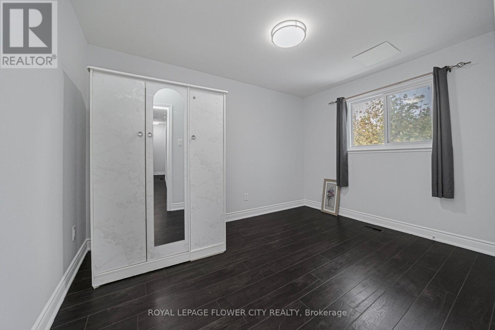 60 Lexington Avenue, Toronto, Ontario  M9V 2G8 - Photo 27 - W12536916