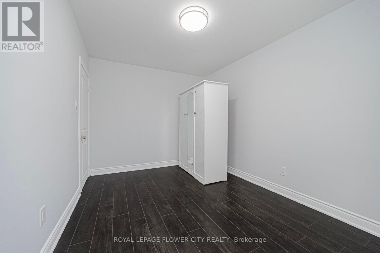 60 Lexington Avenue, Toronto, Ontario  M9V 2G8 - Photo 29 - W12536916