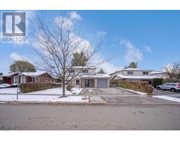 60 LEXINGTON AVENUE, Toronto, Ontario