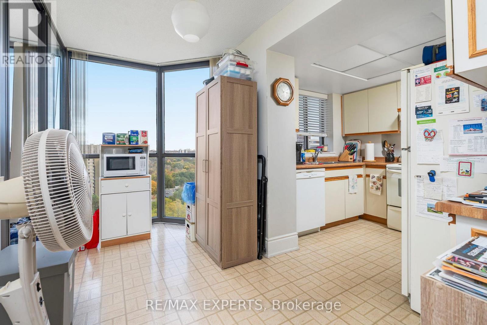 1103 - 40 Richview Road, Toronto, Ontario  M9A 5C1 - Photo 15 - W12536974