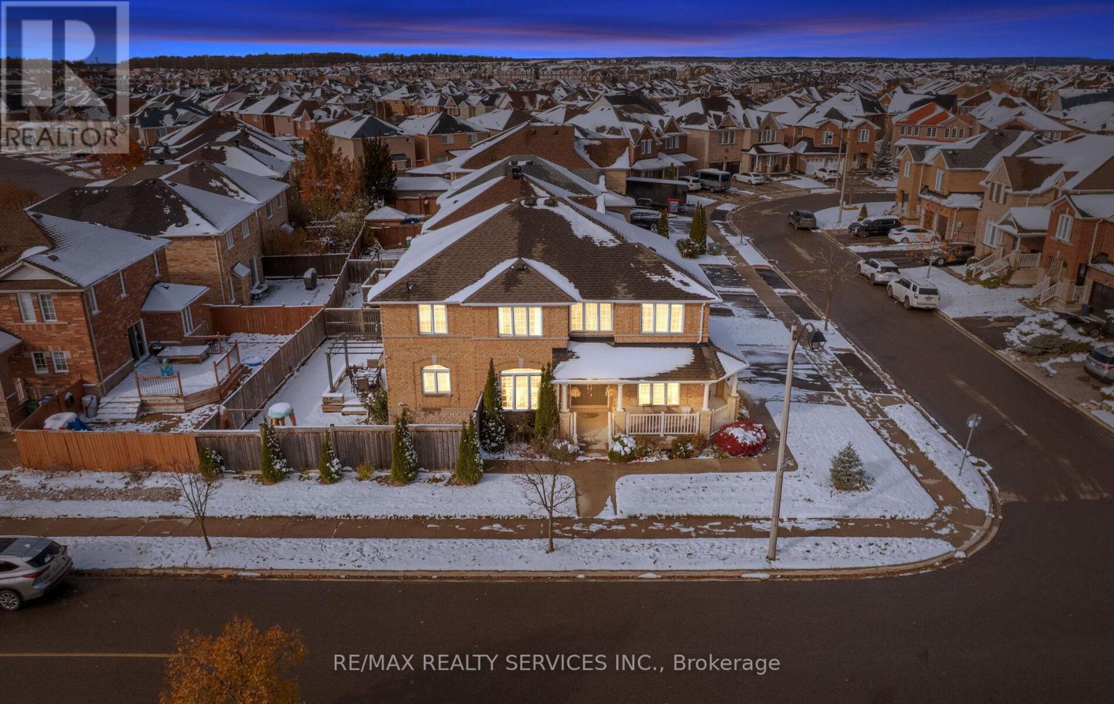 192 Sugarhill Drive, Brampton, Ontario  L7A 3X6 - Photo 2 - W12536984