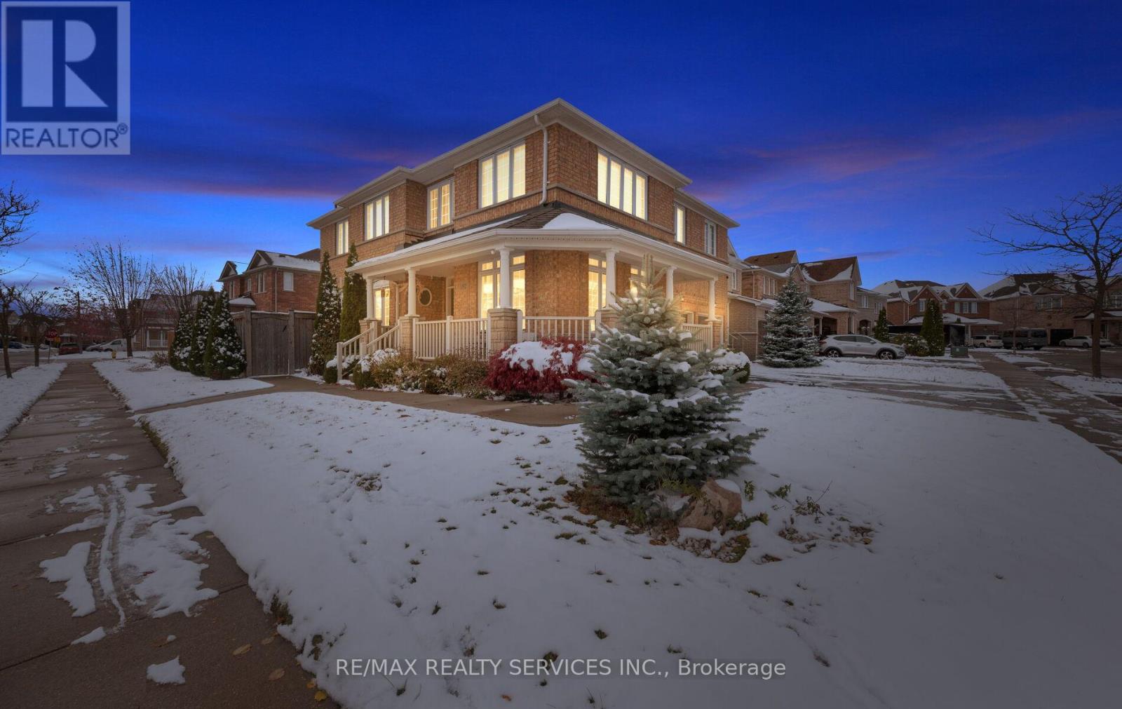 192 Sugarhill Drive, Brampton, Ontario  L7A 3X6 - Photo 3 - W12536984