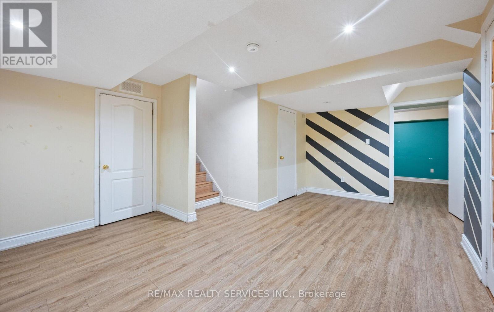 192 Sugarhill Drive, Brampton, Ontario  L7A 3X6 - Photo 39 - W12536984