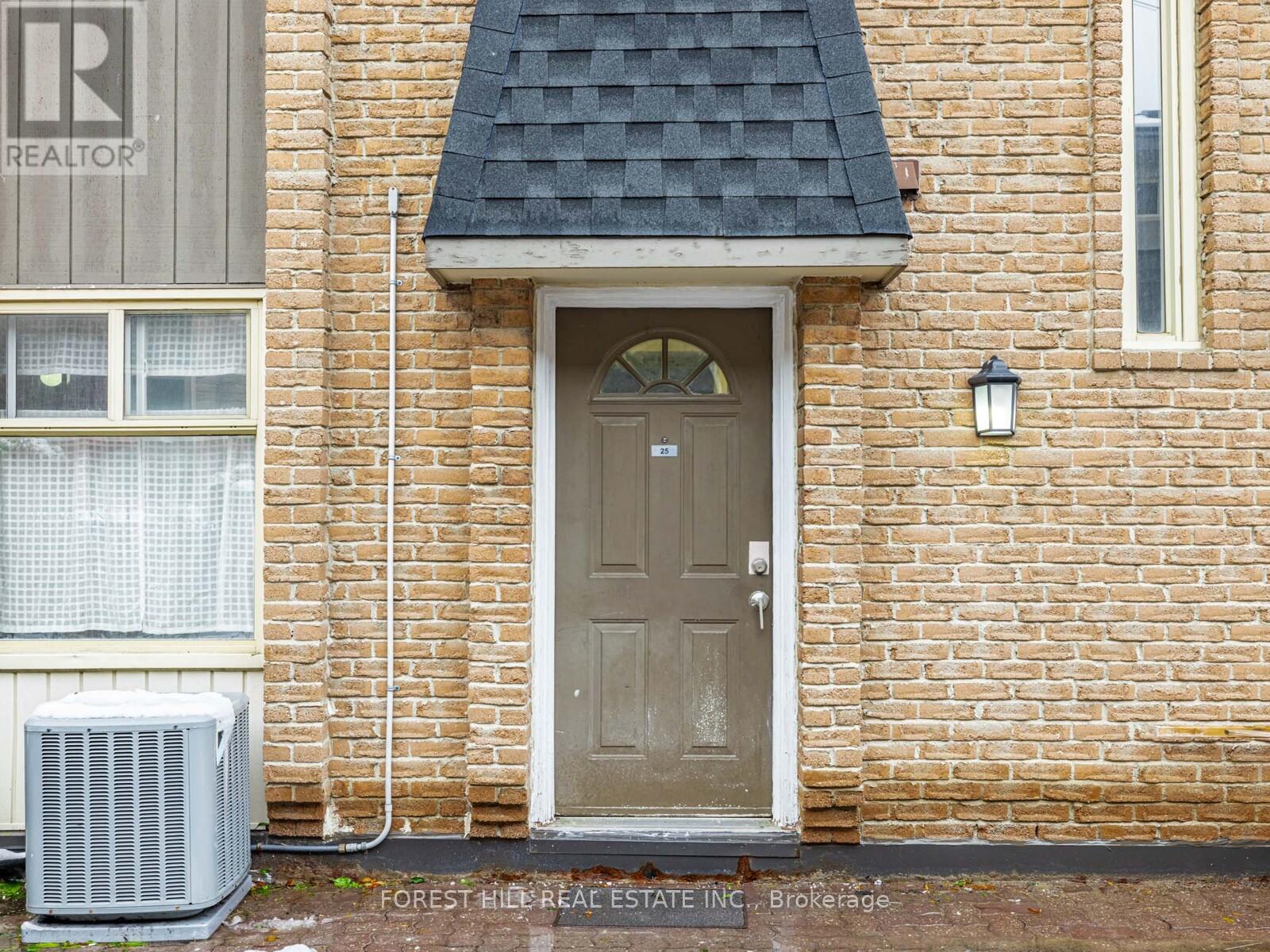 25 - 16 Rexdale Boulevard, Toronto, Ontario  M9W 5Z3 - Photo 3 - W12536992