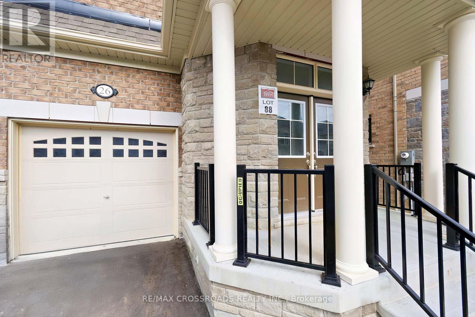 26 Kambalda Road N, Brampton, Ontario  L7A 5J3 - Photo 3 - W12537010