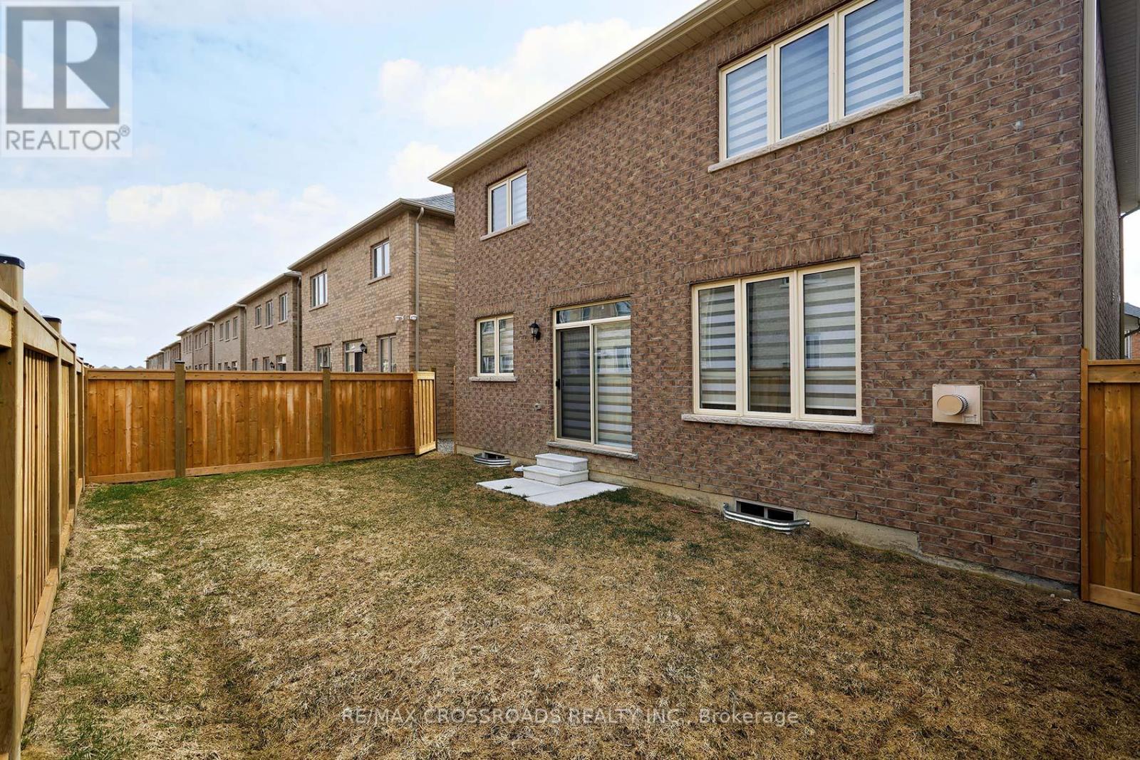 26 Kambalda Road N, Brampton, Ontario  L7A 5J3 - Photo 37 - W12537010