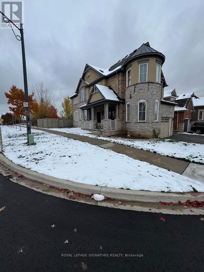 B - 301 Peregrine Way, Milton, Ontario  L9T 7N6 - Photo 2 - W12537016