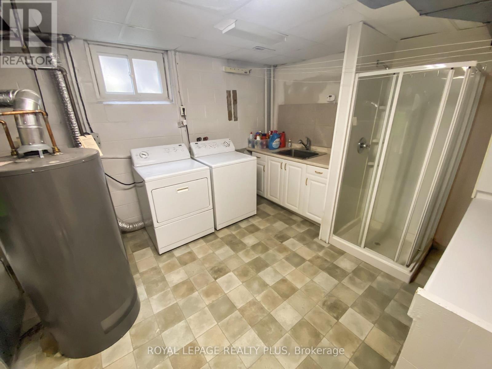 1604 Clarkson Road N, Mississauga, Ontario  L5J 2X2 - Photo 18 - W12537024