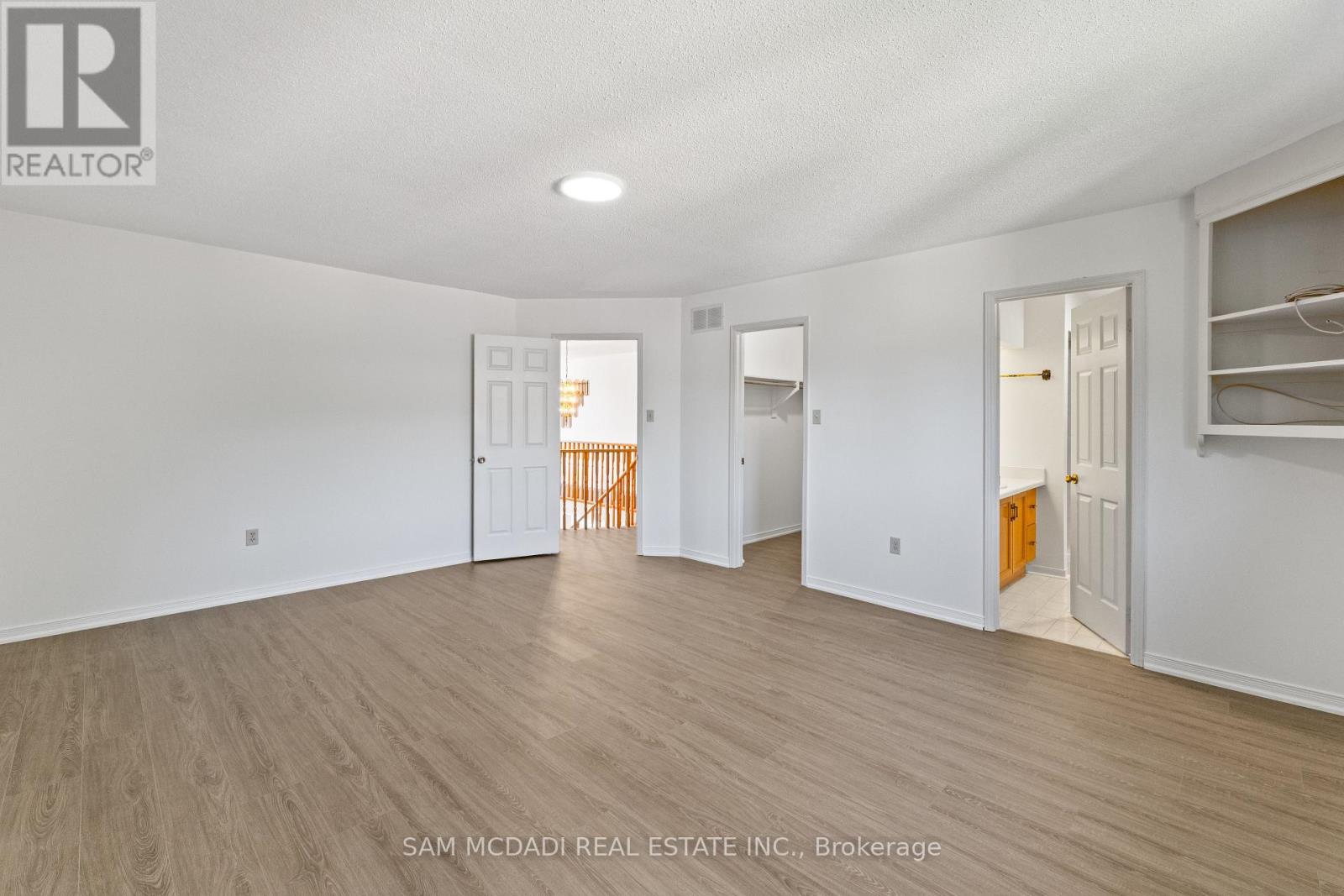 459 Glenashton Drive, Oakville, Ontario  L6H 4W6 - Photo 21 - W12537034