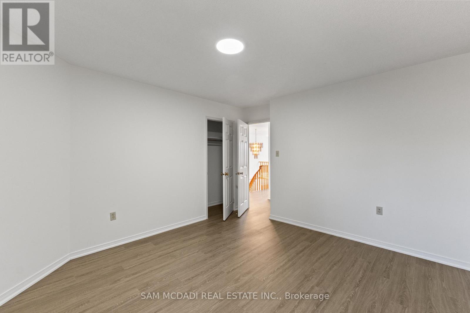 459 Glenashton Drive, Oakville, Ontario  L6H 4W6 - Photo 25 - W12537034