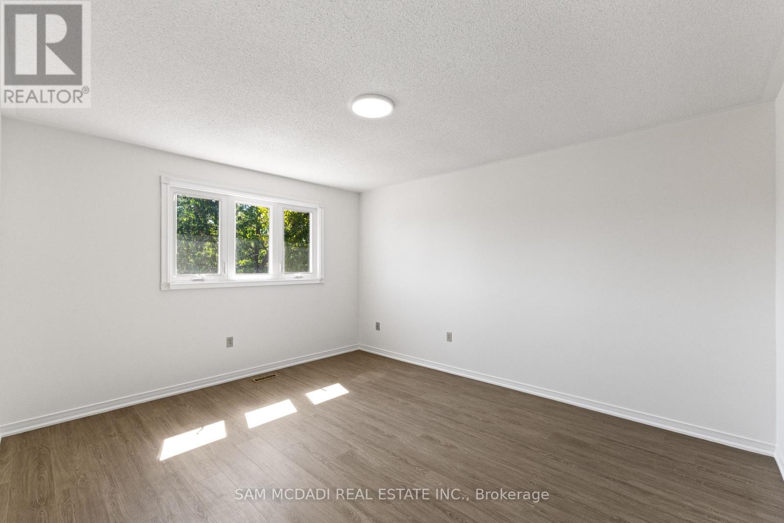 459 Glenashton Drive, Oakville, Ontario  L6H 4W6 - Photo 30 - W12537034