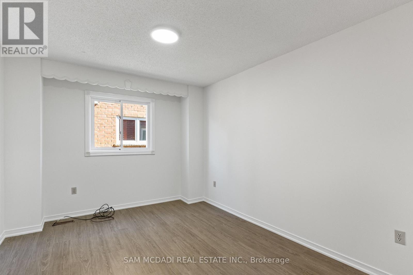 459 Glenashton Drive, Oakville, Ontario  L6H 4W6 - Photo 32 - W12537034