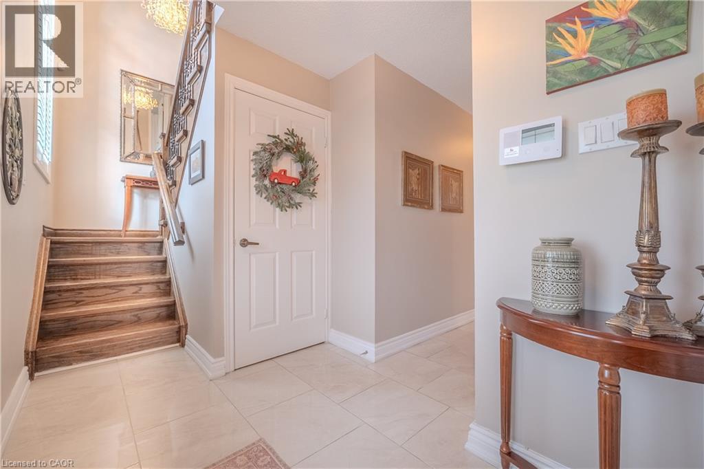 139 Brigade Drive, Hamilton, Ontario  L9B 2B9 - Photo 5 - 40787715